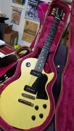 TV YELLOW 2010