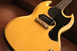 YELLOW LIGHTNING