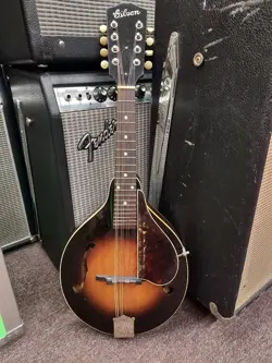 GIBSON A-1 MANDOLIN