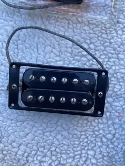 VINTAGE GUITAR PICKUP