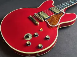 LUCILLE W/HARD CASE
