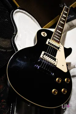 GIBSON LES PAUL CLASSIC EBONY 2011