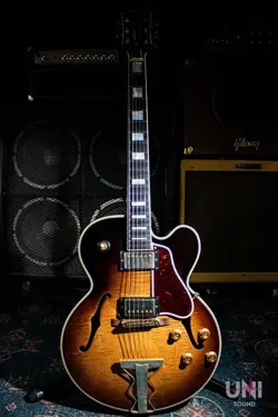 ES-275 FIGURED MONTREUX