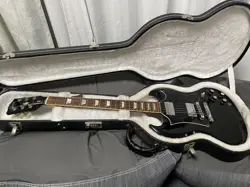 GIBSON SG ELECTRIC GUITAR BLACK WITH HARD CASE NO.MG253