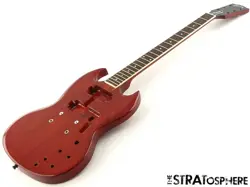 2009 GIBSON USA SG SPECIAL MODEL BODY & NECK AMERICAN P-90 ROUTES GLOSS CHERRY.