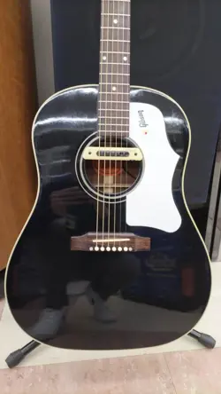 GIBSON J-45 ACOUSTIC