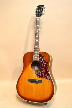 GIBSON HUMMINGBIRD CUSTOM 1974MARRIAGEABLE AGE