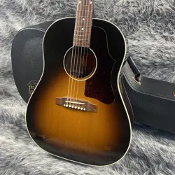 GIBSON J 45 2000MADE IN THE YEAR