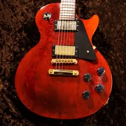 GIBSON LES PAUL STUDIO WINE RED (2011)