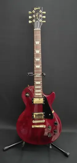 GIBSON LES PAUL STANDARD RED 2007 W/HARD CASE ELECTRIC GUITAR USED FROM JAPAN