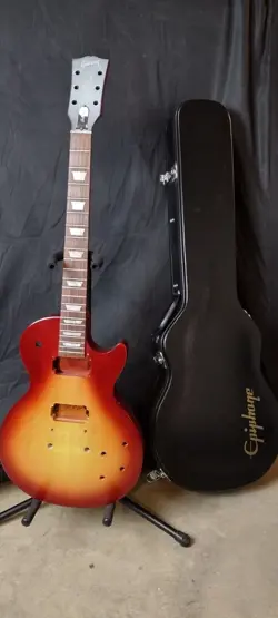 2020 GIBSON USA LES PAUL STUDIO TRIBUTE ELECTRIC GUITAR HUSK SATIN SUNBURST HC