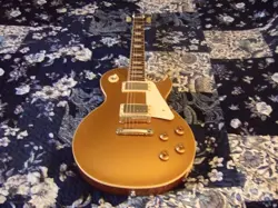 GIBSON LES PAUL STANDARD GOLDTOP 2019 GOLDTOP WITH OHSC IN EXELLENT CONDITION
