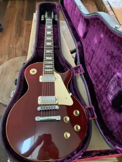 GIBSON 1977 LES PAUL DELUXE WINE RED! SOLID NON-SANDWICH BODY.