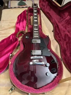 1995 GIBSON LES PAUL STUDIO  