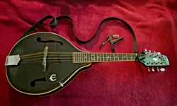 MANDOLIN M- M-