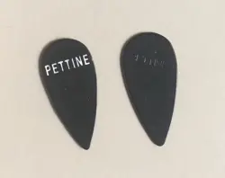 ONE VINTAGE PETTINE GIBSON MANDOLIN GUITAR PICK - 1950-1960S