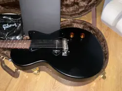 PAUL JR EBONY