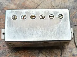 SPEC CUSTOMBUCKER NECK