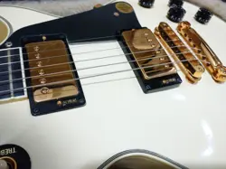 WHITE 1986