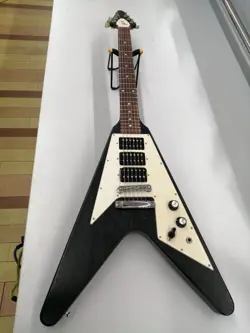 GIBSON USA FLYING V FADED 3PU ELECTRIC GUITAR USED