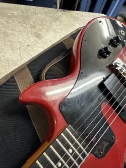 ELECTRIC GUITAR 1984