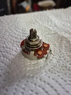 GUITAR POT...500K...SHORT SHAFT