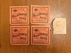 5 VINTAGE PACKAGES OF METAL (4) BLACK DIAMOND & (1) GIBSON GUITAR STRINGS
