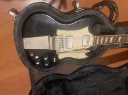 GIBSON SG STANDARD 2006 BLACK HARD CASE INCLUDED
