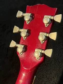 1970S ACOUSTIC GUITAR