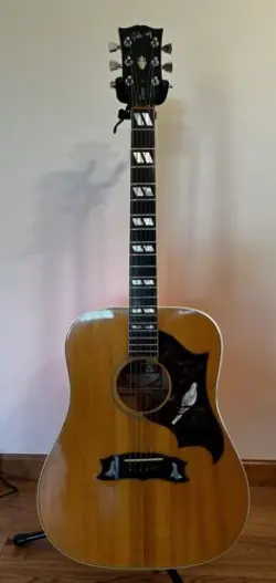 GIBSON DOVE CUSTOM ACOUSTIC GUITAR VINTAGE 1971 BEAUTIFUL INSTRUMENT