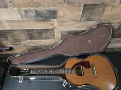  1967 GIBSON LG-0  WITH CHIPBOARD CASE. PLAYER GRADE