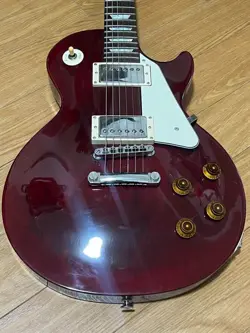GIBSON LES PAUL STUDIO / ELECTRIC GUITAR W/ SC MADE IN 2004 USA