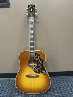 GIBSON HUMMINGBIRD ORIGINAL ACOUSTIC GUITAR - HERITAGE CHERRY SUNBURST