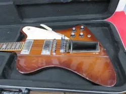 GIBSON THUNDERBIRD ELECTRIC GUITAR MADE IN JAPAN WITH HARD CASE