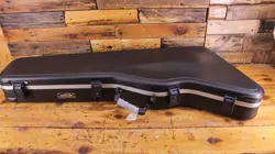 GUITARS BLEMISH