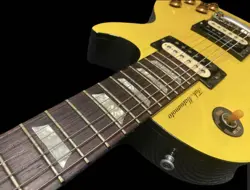 CANARY YELLOW GOOD