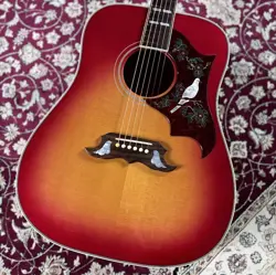 GIBSON DOVE VINTAGE CHERRY SUNBURST MADE IN 2005
