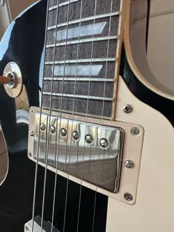 2023 GIBSON LES PAUL STANDARD 50S - EBONY BLACK
