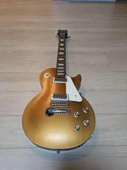 GIBSON LES PAUL STUDIO '70S TRIBUTE / ELECTRIC GUITAR W/ ORIGINAL SC MADE IN USA