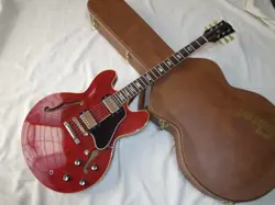 1976 ES-335