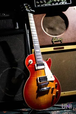 GIBSON LES PAUL STANDARD W/SEYMOUR DUNCAN SH-1 SH-11 / 2013 SAFE DELIVERY FROM J