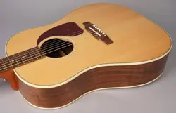 STUDIO WALNUT 2019