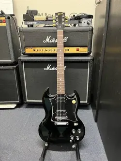 GIBSON SG SPECIAL 2006 MODEL WITH ORIGINAL GIG CASE, USED, GOOD CONDITION