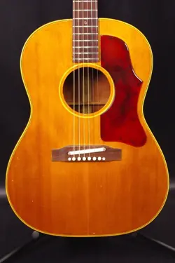 GIBSON B-25 (1967) ACOUSTIC GUITAR