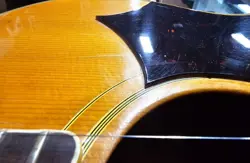 GIBSON J200 ACOUSTIC