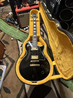 2023 GIBSON LES PAUL CUSTOM SHOP ELECTRIC GUITAR BLACK EBONY   COA & GIBSON CASE