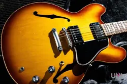 GIBSON CUSTOM SHOP ES-335 BLOCK INLAY 2009 - USED ELECTRIC GUITAR
