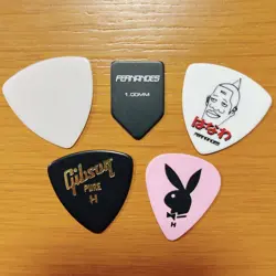 SET OF 5 PICKS GIBSON FERNANDEZ PLAYBOY FROM JAPAN