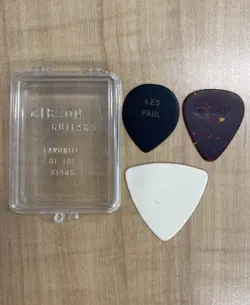 ORIGINAL GUITAR PICKS