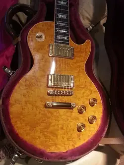 GIBSON LES PAUL BIRDSEYE MAPLE TOP